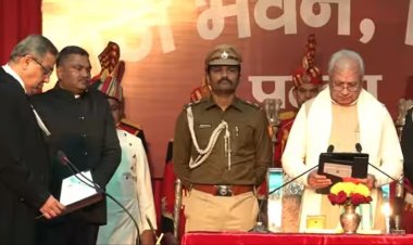 आरिफ मोहम्मद खान बने बिहार के 42वें राज्यपाल, पटना हाईकोर्ट के मुख्य न्यायाधीश ने दिलाई शपथ