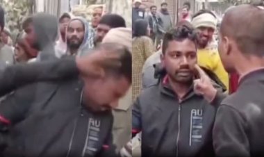 बिहार में दारोगा को घेरकर युवकों ने बेरहमी से पीटा, नजारा देखती रही पब्लिक