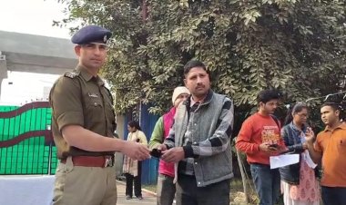 दानापुर पुलिस ने लौटाए 52 लोगों के खोए मोबाइल, चेहरे पर लौटी मुस्कान