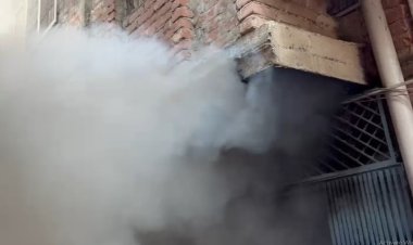 नवादा में चार मंजिला बिल्डिंग के गोदाम में लगी भीषण आग, मची अफरातफरी