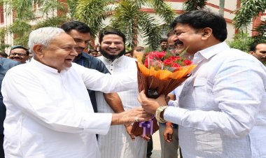 बिहार से 2403 जायरीन हज के लिए जाएंगे मक्का, मुख्यमंत्री ने लिया तैयारियों का जायजा