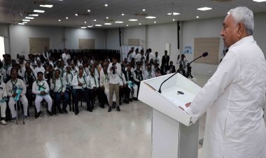 मुख्यमंत्री ने अधिवक्ता समागम का किया उद्घाटन, न्याय के साथ विकास का संकल्प साकार करने का आह्वान