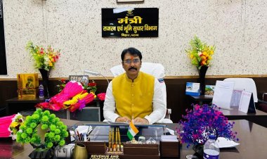 मुजफ्फरपुर के मुशहरी अंचल कार्यालय पर दलालों का कब्जा, मंत्री ने अपर मुख्य सचिव से मांगी रिपोर्ट