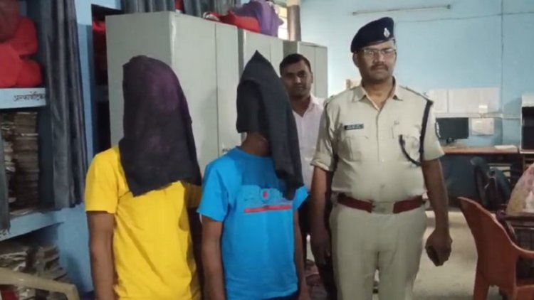 पिस्टल के बल पर डांसर से दुष्कर्म, दो गिरफ्तार