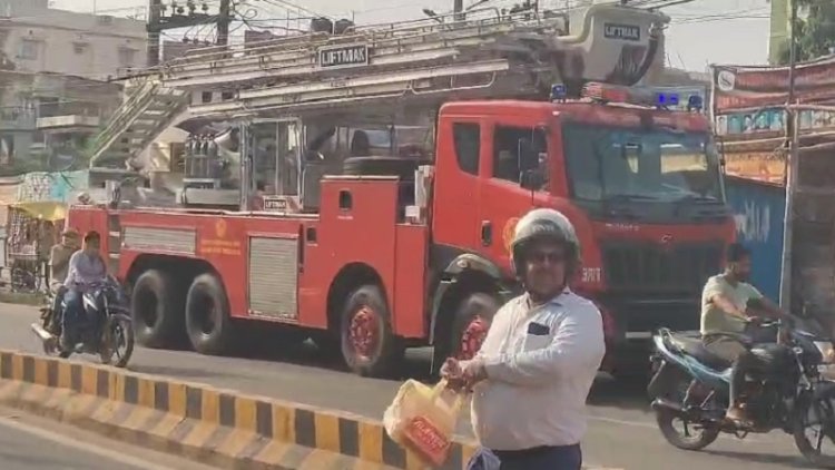 दीघा के सिग्नेचर टावर में भीषण आग, दमकल की आठ गाड़ियों ने पाया काबू