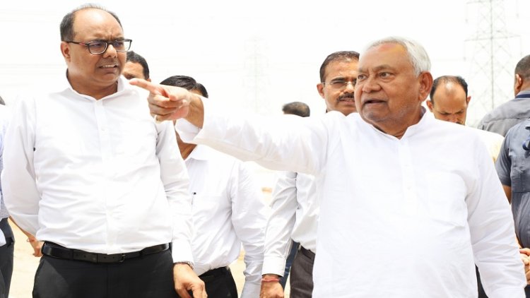 मुख्यमंत्री नीतीश कुमार का निर्देश : मीठापुर-महुली एलिवेटेड रोड तथा पुनपुन सस्पेंशन ब्रिज का निर्माण जल्द पूरा करें