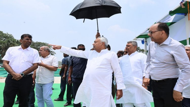 मुख्यमंत्री ने बख्तियारपुर में गंगा नदी की पुरानी धारा को पुनर्जीवित करने के लिए चल रहे कार्यों का लिया जायजा