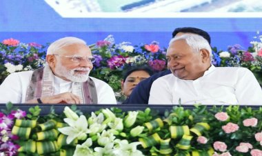 प्रधानमंत्री के बोधगया में 13 हजार करोड़ रुपये से अधिक की विभिन्न योजनाओं के उद्घाटन, शिलान्यास कार्यक्रम में शामिल हुए मुख्यमंत्री