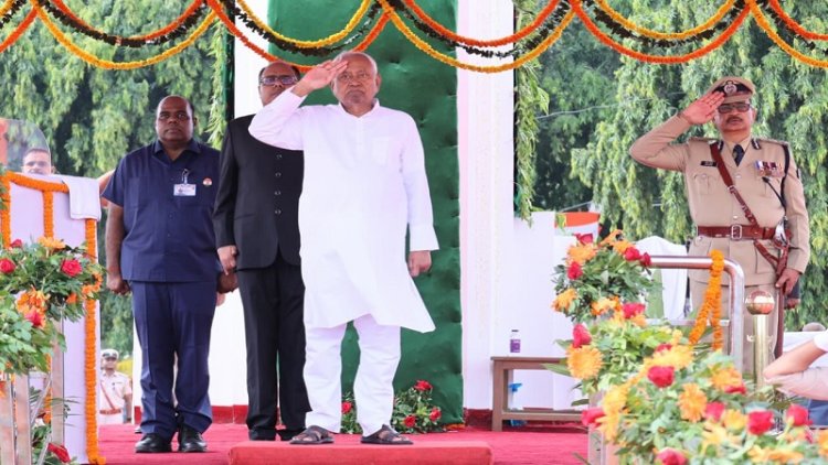 मुख्यमंत्री ने 79वें स्वतंत्रता दिवस पर पटना के ऐतिहासिक गांधी मैदान में किया झंडोत्तोलन, प्रदेशवासियों को किया संबोधित