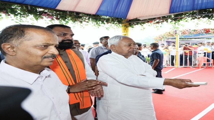मुख्यमंत्री ने पटना शहरी क्षेत्र के लोगों को दी 1024.77 करोड़ रुपये की विकास योजनाओं की सौगात