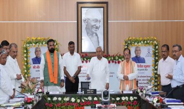 मुख्यमंत्री ने 11,921 करोड़ रुपये की 20,658 योजनाओं का किया शिलान्यास, कार्यारंभ एवं उद्घाटन