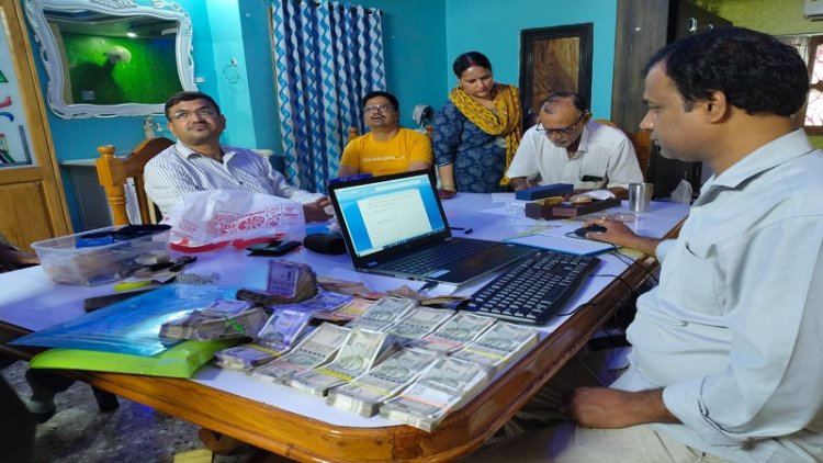 शिक्षा विभाग के क्षेत्रीय उपनिदेशक के खिलाफ एसवीयू की बड़ी कार्रवाई, पांच ठिकानों पर छापे में अकूत संपत्ति का खुलासा