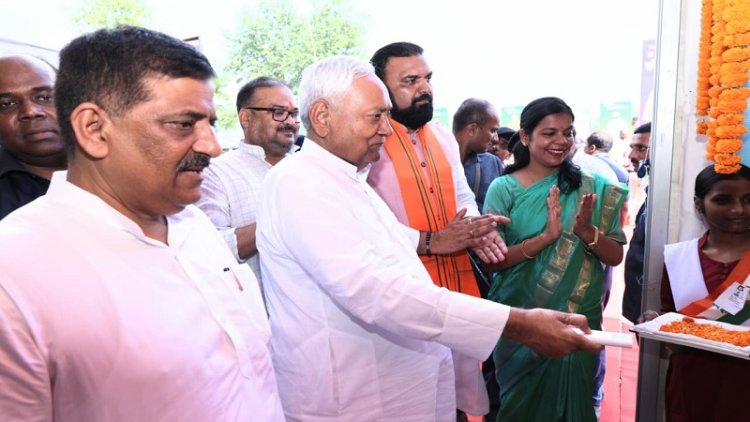मुख्यमंत्री ने वैशाली में 744 करोड़ 85 लाख रुपये लागत की कुल 331 विकासात्मक योजनाओं का किया उद्घाटन-शिलान्यास