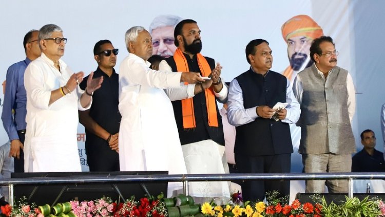 मुख्यमंत्री ने मुंगेर को दी 13 हजार करोड़ की 15 विकास योजनाओं की सौगात, मदर डेयरी का भी किया शिलान्यास
