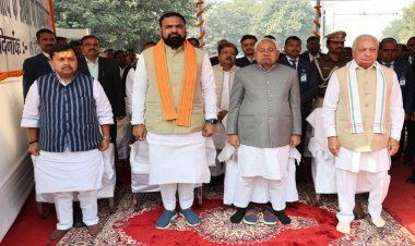 लौह पुरुष सरदार वल्लभ भाई पटेल की पुण्यतिथि पर सीएम नीतीश ने अर्पित की भावभीनी श्रद्धांजलि