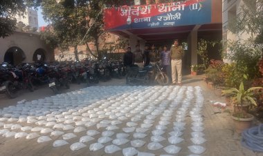 नवादा पुलिस की शराब धंधेबाजों पर कार्रवाई, थानाध्यक्ष के नेतृत्व में लगातार छापेमारी जारी