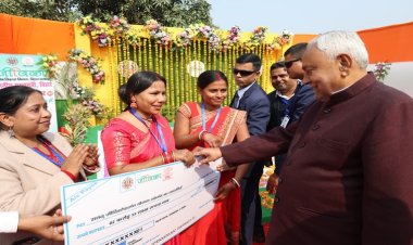 मधुबनी जिले को मुख्यमंत्री ने दी बड़ी सौगात, 391 करोड़ रुपये की 395 योजनाओं का किया उद्घाटन एवं शिलान्यास