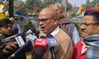 महात्मा गांधी की 79वां पुण्यतिथि आज सदाकत आश्रम में मनाई गई ,कांग्रेस प्रदेश अध्यक्ष ने दी श्रद्धांजलि