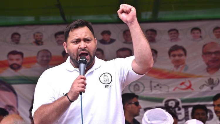 ‘अज्ञातवास’ से लौटे तेजस्वी यादव,  नए साल पर दिया बड़ा संदेश