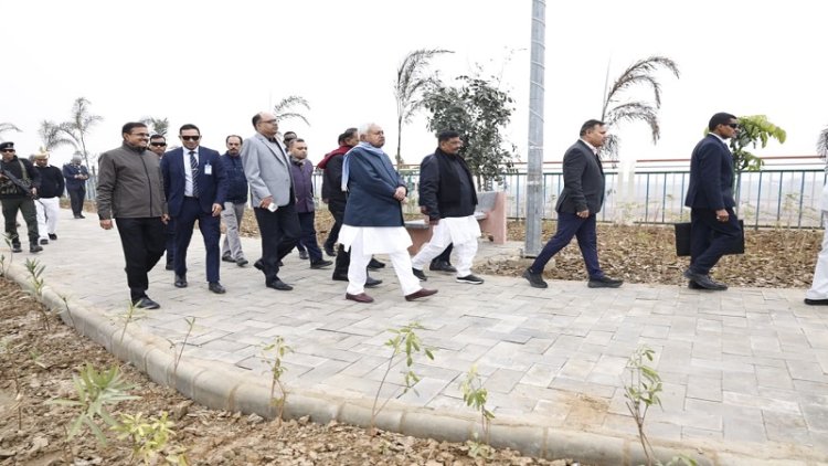 CM ने JP गंगापथ पर किए जा रहे सौंदर्यीकरण कार्य का किया निरीक्षण, अधिकारियों को दिये निर्देश