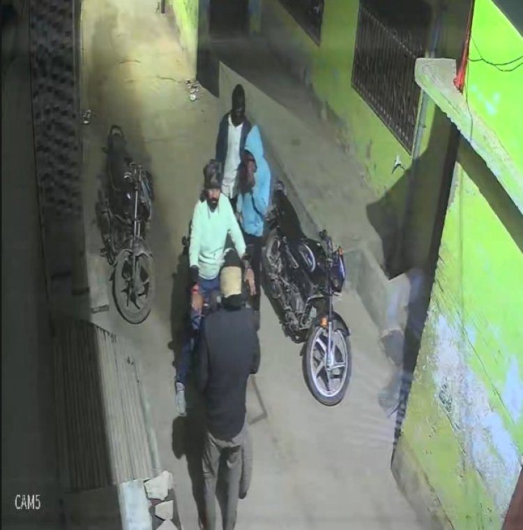 मनेर में स्वर्ण व्यवसायी को मारी गोली  ,बाइक सवार तीन नकाबपोश अपराधियों ने दिया अंजाम ,थाने के कुछ ही दुरी पर हुई वारदात