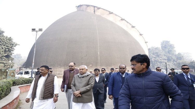 सीएम नीतीश पहुंचे गोलघर, बोले- फिर दिखेगा गोलघर का अद्भुत नजारा, दिया निर्देश