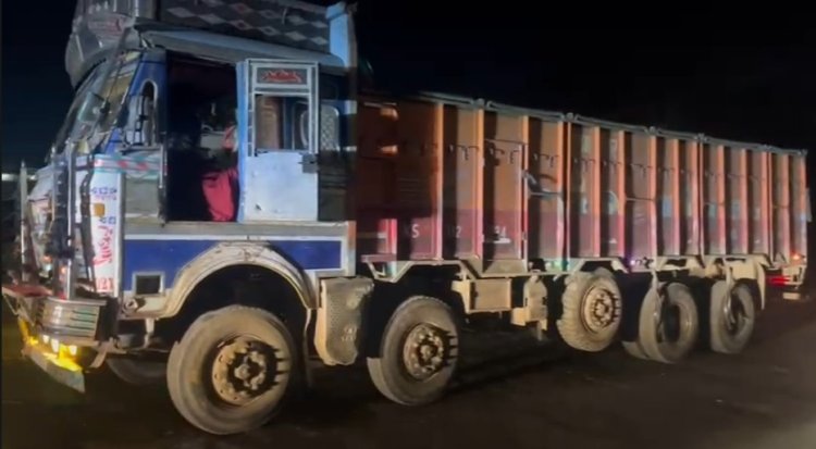 समस्तीपुर में बाइक और ट्रक के बीच भीषण टक्कर  ,सात साल की मसूम बच्ची की गयी जान डायल 112 की टीम ने पहुंचाया अस्पताल