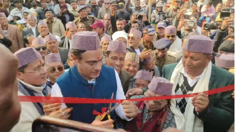 आस्था, संस्कृति और कारोबार का उत्सव बागेश्वर उत्तरायणी मेला शुरू, पारंपरिक वेश-भूषा में सजे कलाकारों ने समां बांधा