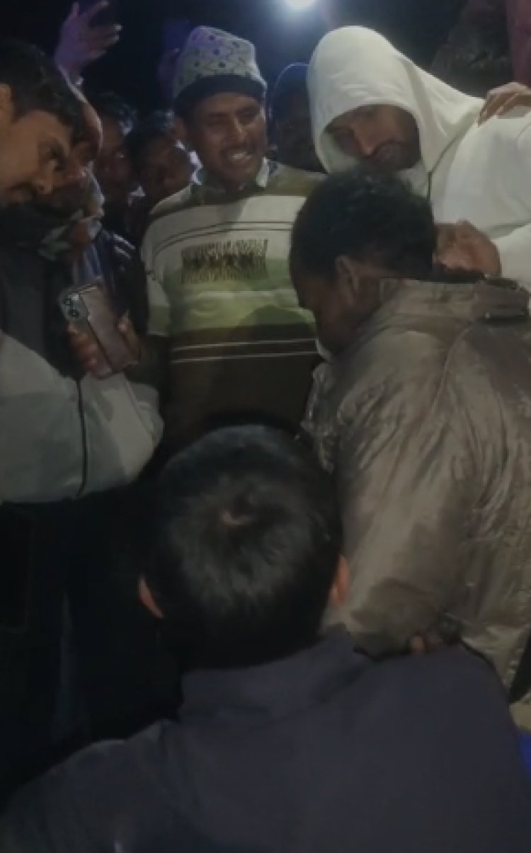 नवादा जिले के सिरदला में चोर समझकर व्यक्ति की पिटाई, थानाध्यक्ष की तत्परता से बची जान