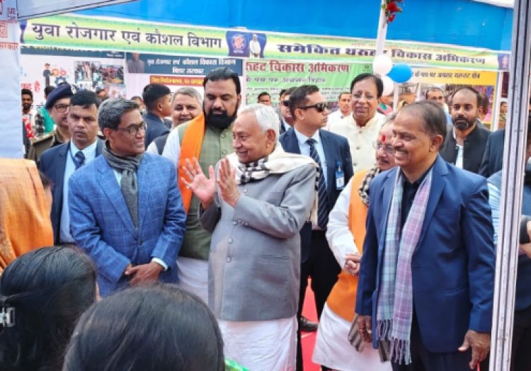 मुख्यमंत्री नीतीश कुमार की समृद्धि यात्रा का आज दूसरा दिन, विश्व के सबसे बड़े शिवलिंग की स्थापना समारोह में होंगे शामिल, मोतिहारी को देंगे करोड़ों की सौगात