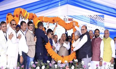 CM सरस्वती बसंत पटेल अतिथिशाला के भूमि पूजन एवं शिलान्यास कार्यक्रम में हुए शामिल