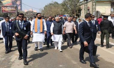 CM ने बांस घाट क्षेत्र में हो रहे निर्माण कार्य का किया निरीक्षण, अधिकारियों को दिये निर्देश