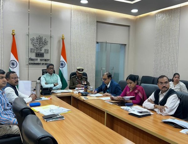 मुख्य सचिव ने होली पर्व पर विधि-व्यवस्था की समीक्षा की, राज्य में शांतिपूर्ण त्योहार सुनिश्चित करने के सख्त निर्देश