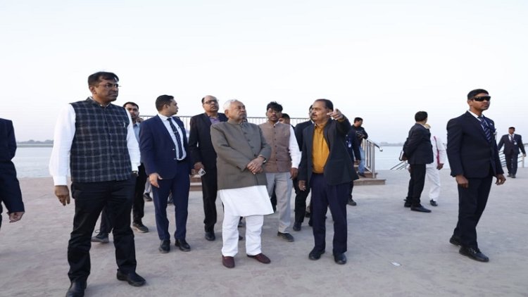 सीएम ने दीघा पर्यटन घाट का किया निरीक्षण, समग्र उद्यान का निर्माण कराने का दिया निर्देश