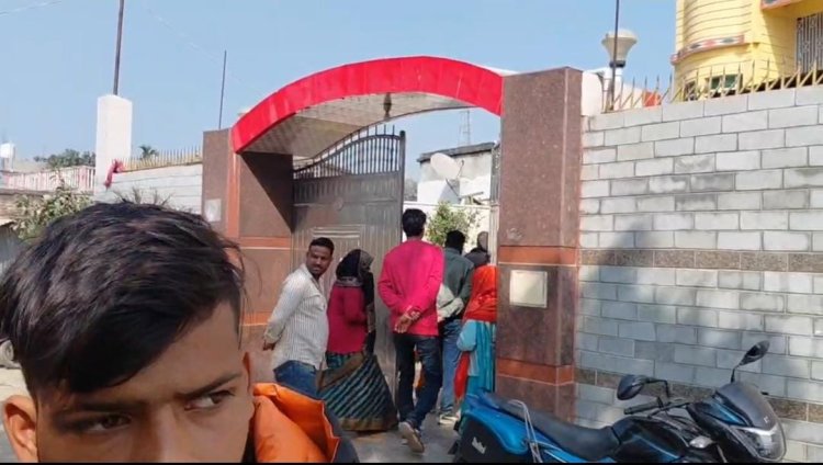 बेटे के श्राद्ध कर्म की तैयारी चल रही थी तभी पिता को आया अचानक हार्ट अटैक, सदमें में पूरा गांव