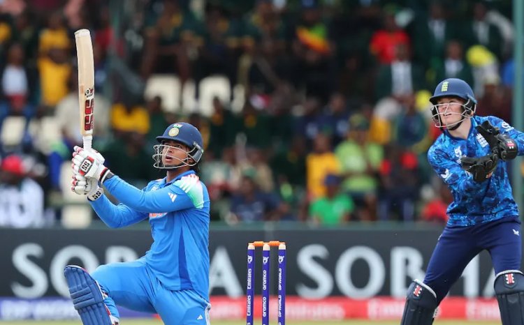 U-19 WC फाइनल में वैभव सूर्यवंशी ने ठोके 175 रन, पारी में कुल 15 चौके और 15 छक्के शामिल, 14 की उम्र में बना डाले व‍िस्फोटक रिकॉर्ड