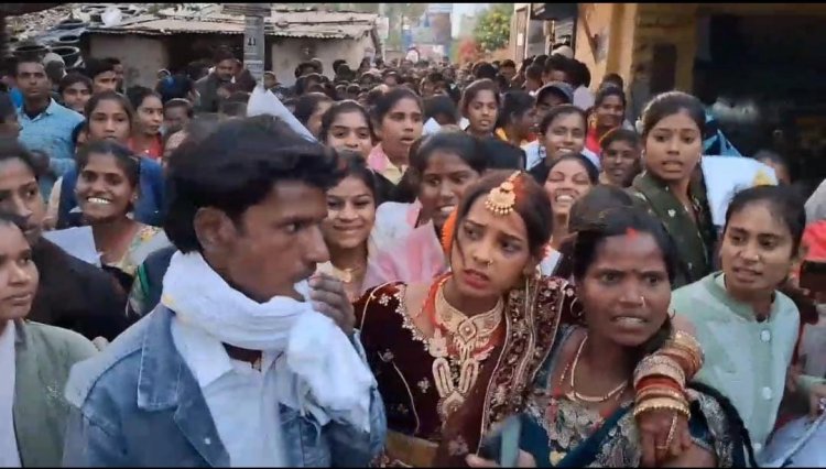 शादी की थकान, गहनों का बोझ फिर भी इरादे अडिग!