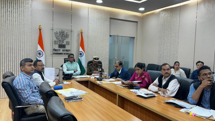 मुख्य सचिव ने होली पर्व पर विधि-व्यवस्था की समीक्षा की, राज्य में शांतिपूर्ण त्योहार सुनिश्चित करने के सख्त निर्देश