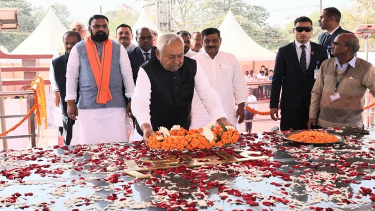 देशरत्न डॉ० राजेन्द्र प्रसाद के 63वें निर्वाण दिवस के अवसर पर CM ने भावभीनी श्रद्धांजलि अर्पित की