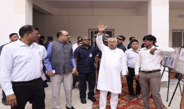 CM ने बख्तियारपुर के विभिन्न निर्माणाधीन विकास योजनाओं निरीक्षण करते हुए काम को पूर्ण करने का दिया निर्देश