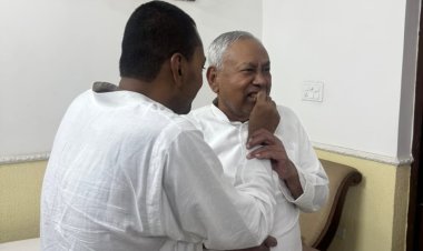 जेडीयू सदस्यता ग्रहण के बाद निशांत और नीतीश कुमार की पहली तस्वीर, सिर्फ एनबीसी 24 पर एक्सक्लूसिव देखिए