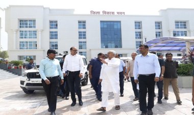 मुख्यमंत्री ने पटना समाहरणालय का किया निरीक्षण, अधिकारियों को दिए निर्देश