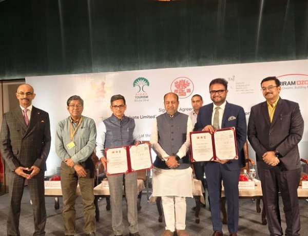 बांकीपुर बस स्टैंड की भूमि पर बनेगा लग्जरी ताज होटल, पर्यटन मंत्री समझौता पत्र पर किया गया हस्ताक्षर