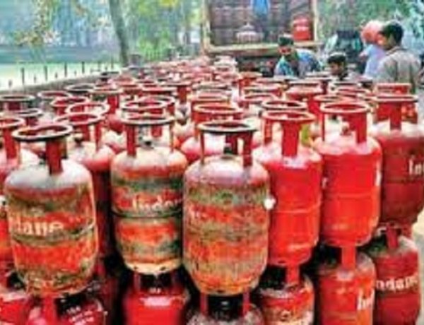 बिहार सरकार के खाद्य एवं उपभोक्ता संरक्षण विभाग का दावा- राज्य में घरेलू गैस सिलेंडर की पर्याप्त उपलब्धता