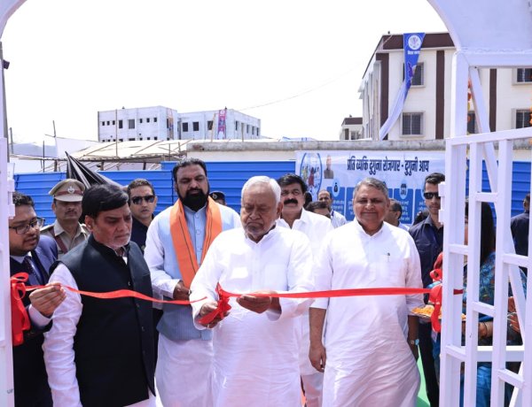 समृद्धि यात्राः सीएम ने कैमूर को दी 209 करोड़ रुपये की सौगात, 204 विकास योजनाओं का किया उद्घाटन एवं शिलान्यास