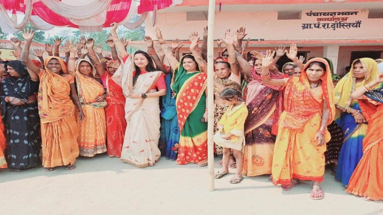 शिवहर में महिला मुखिया जला रही शिक्षा की अलख