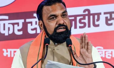 मुख्यमंत्री बनते ही सम्राट चौधरी दिल्ली रवाना, पीएम मोदी से मुलाकात कर लेंगे आशीर्वाद, तय होगी बिहार के विकास की नई 'दशा और दिशा'!