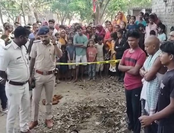 प्रेम प्रसंग बना मौत की वजह, आम के पेड़ से लटका मिला दूध व्यवसायी का शव, पुलिस जांच में जुटी