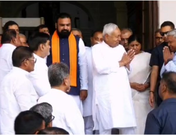 जाते जाते सबको भावुक कर गए नीतीश कुमार, नीतीश कुमार के शब्दों में अनुभव, संतोष और विदाई का झलका दर्द