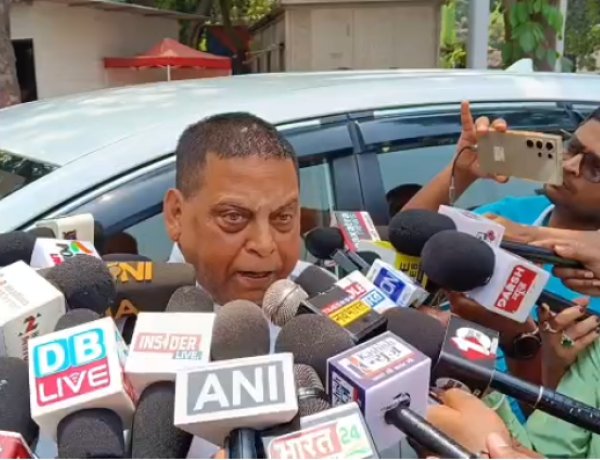 नई सरकार के बाद जेडीयू विधायक दल की पहली बैठक संपन्न, मात्र 45 मिनट चली मीटिंग, फैसला लेने के लिए नीतीश कुमार अधिकृत